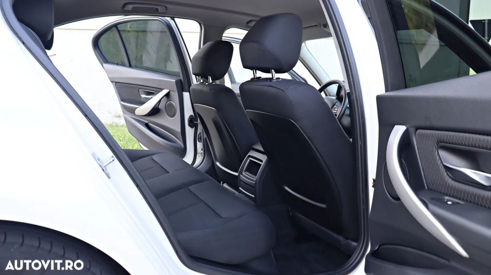 BMW Seria 3 316i Modern Line - 13
