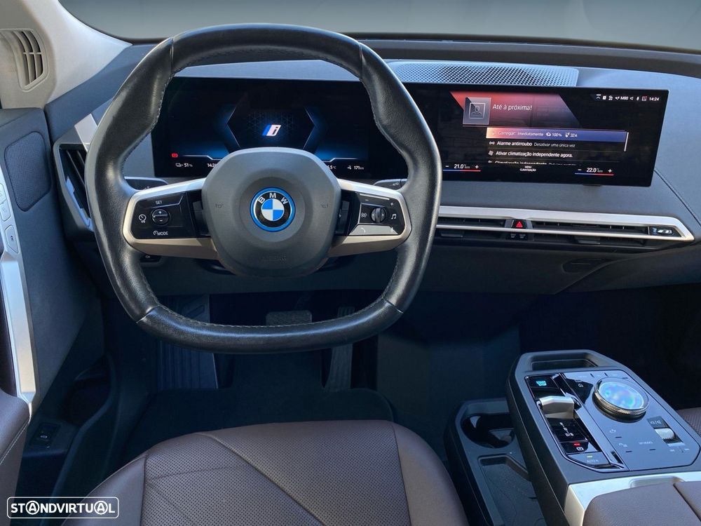 BMW iX xDrive 40 - 5