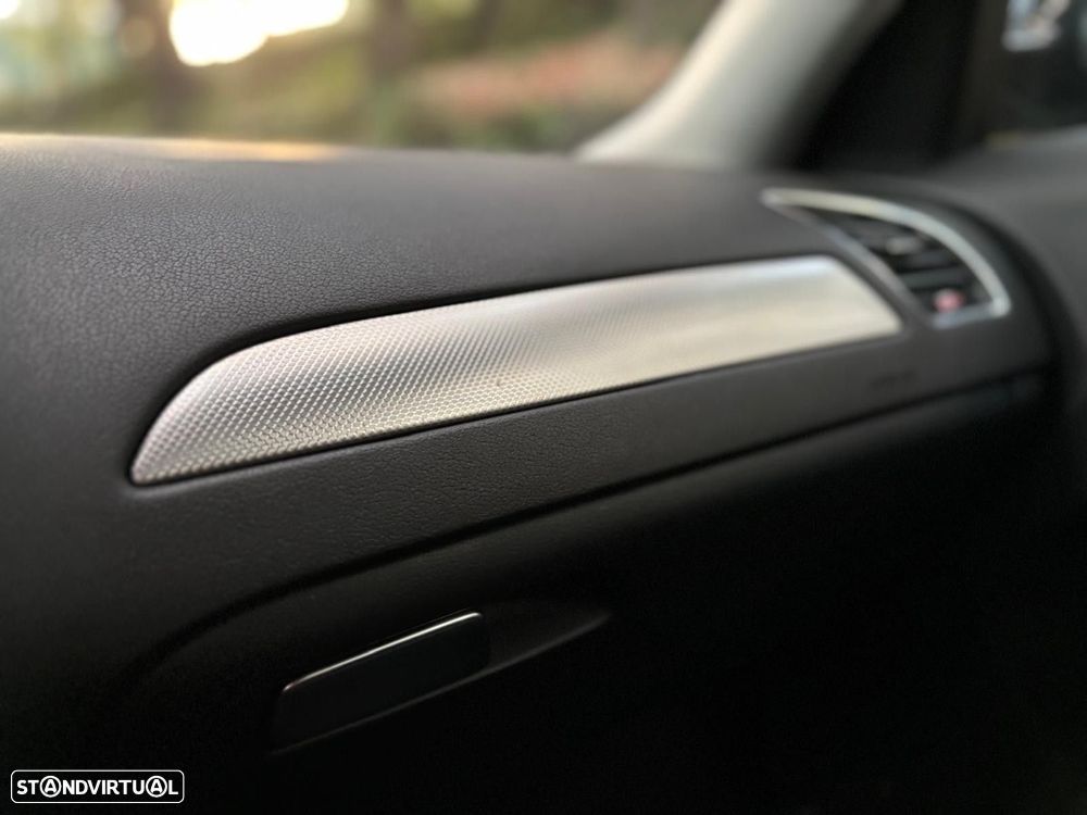 Audi A4 Avant 2.0 TDI S-line - 31