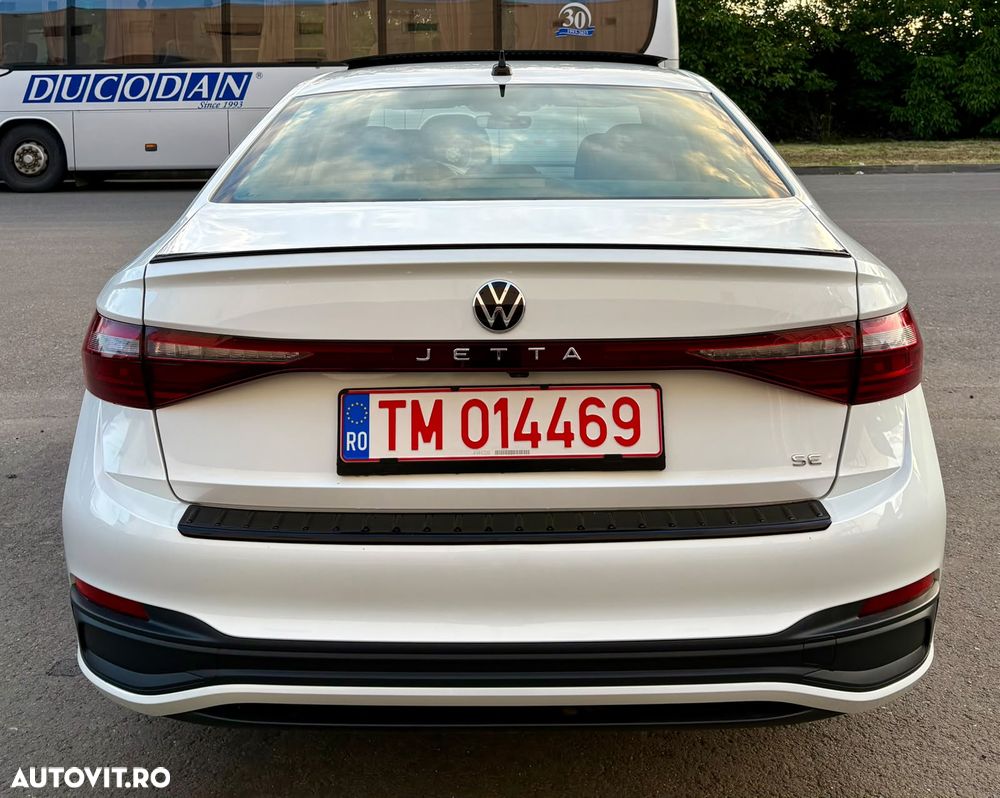 Volkswagen Jetta - 7