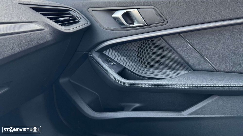 BMW 116 d Pack Color Vision Auto - 11