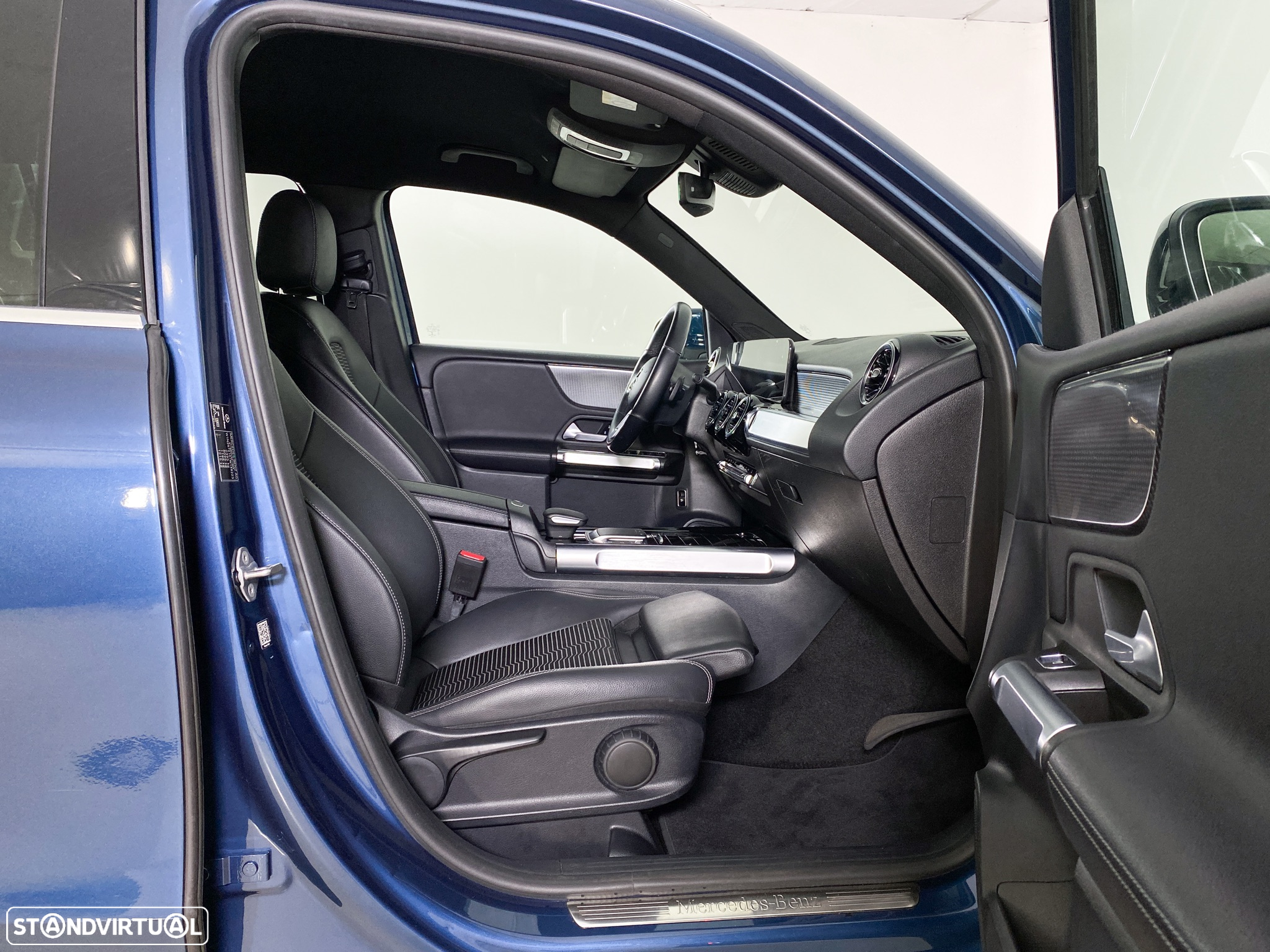 Mercedes-Benz GLB 180 d Progressive - 17