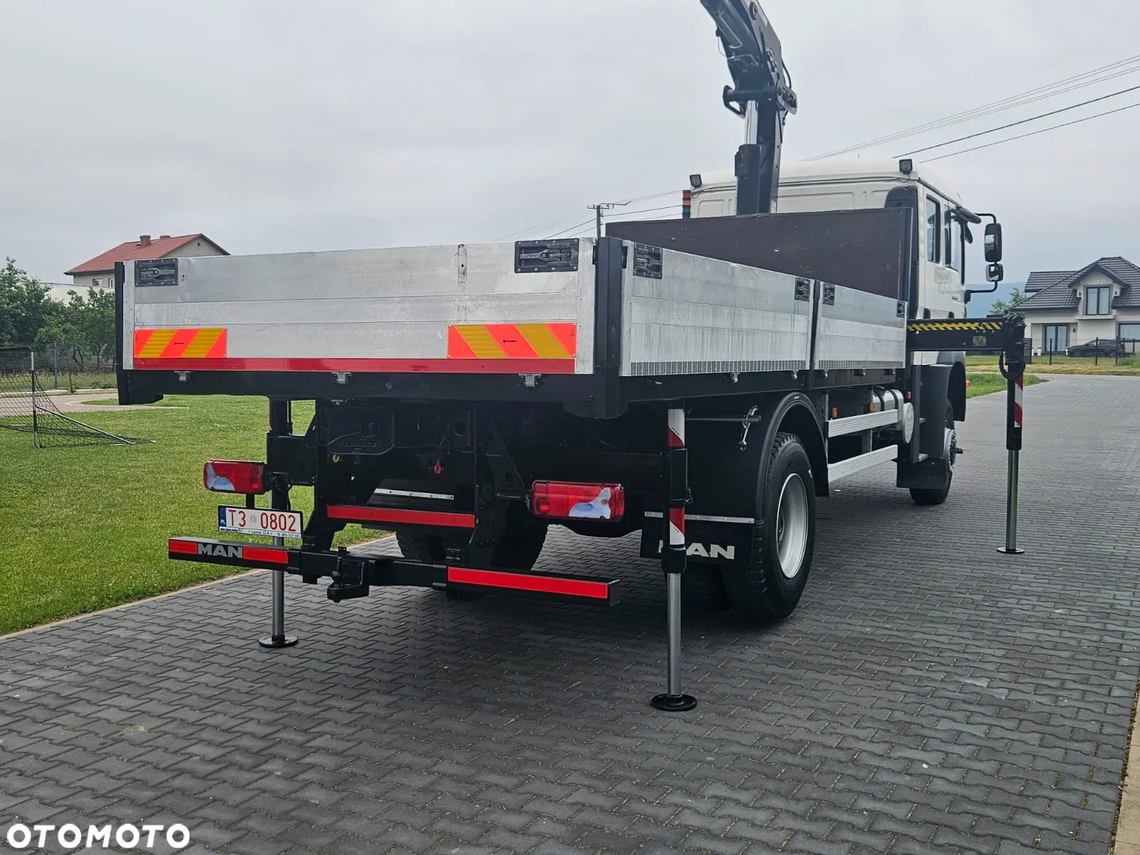 MAN TGM 18.240 4X4 HIAB 200C 6 OSÓB - 2