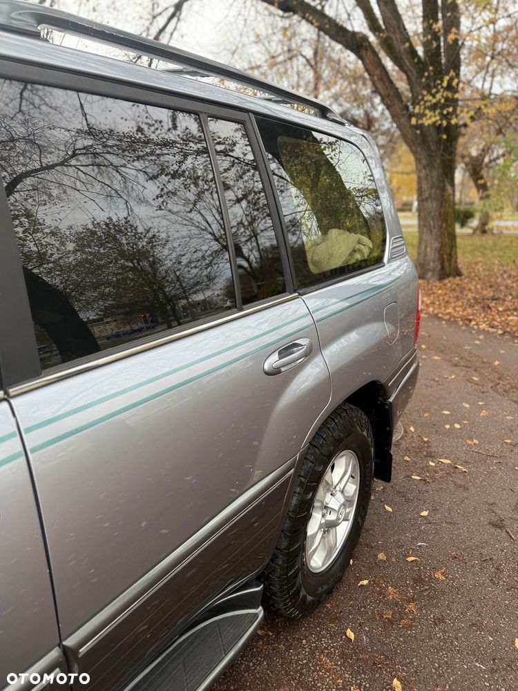 Lexus LX - 6