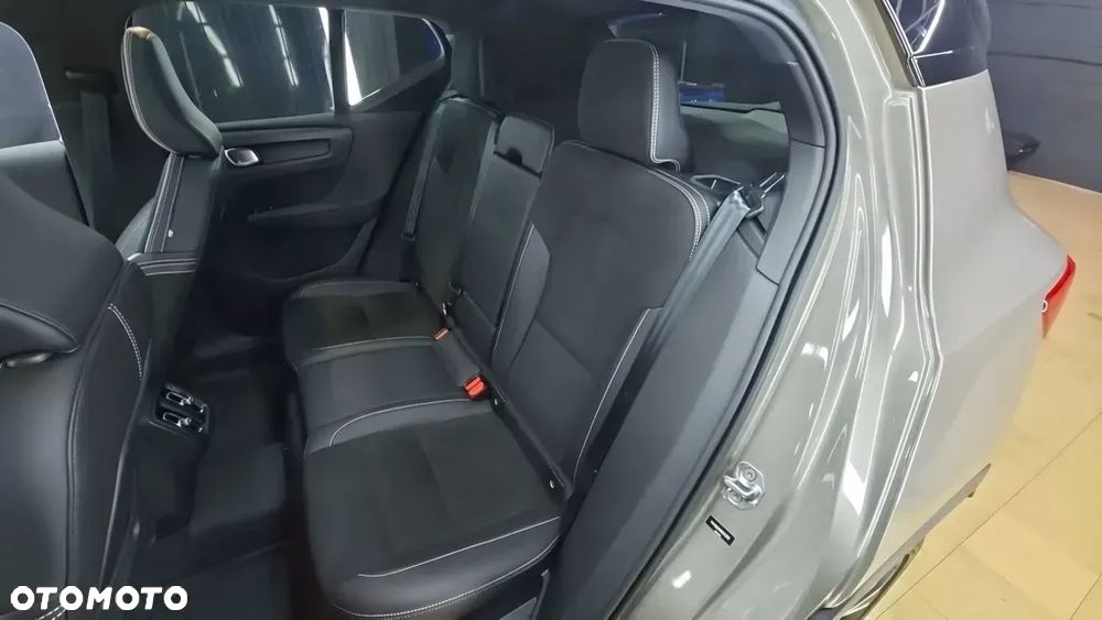 Volvo XC 40 T5 AWD Geartronic R-Design - 10