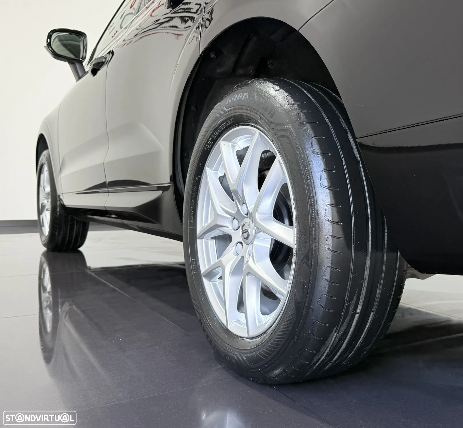 Volvo XC 60 2.0 D4 Momentum Plus - 50