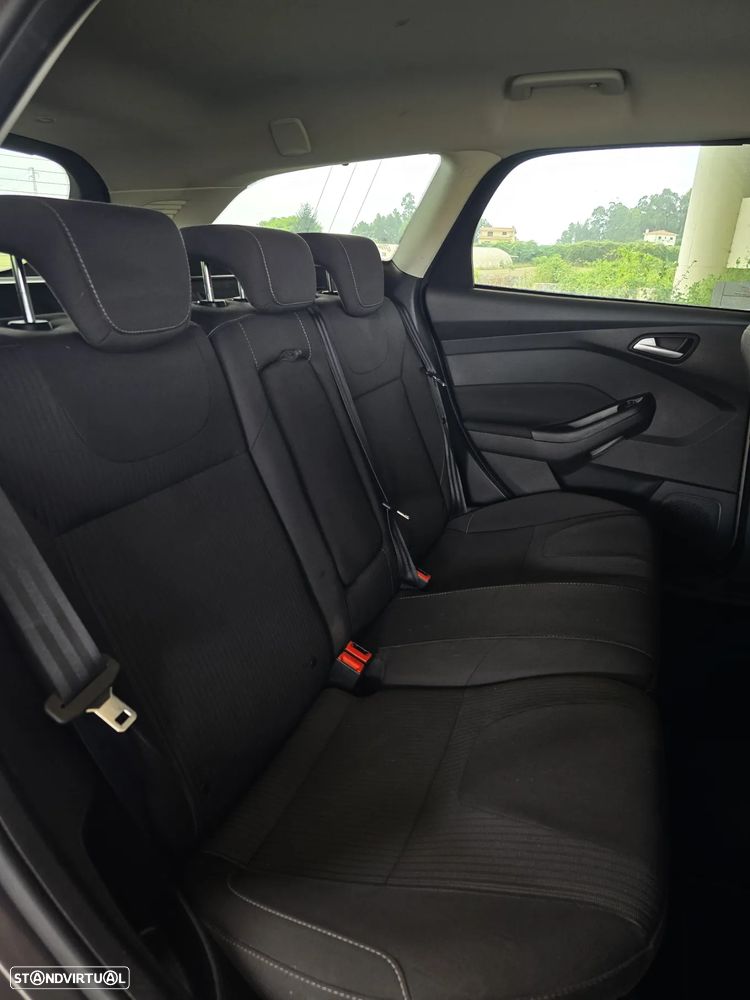 Ford Focus SW 1.0 SCTi Titanium Best - 8