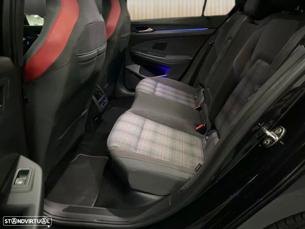 VW Golf 2.0 TSI GTI DSG - 19