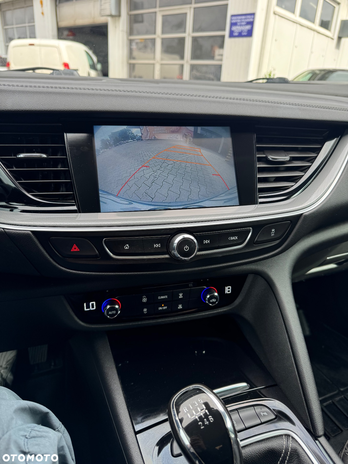 Opel Insignia 1.5 T Exclusive S&S - 8