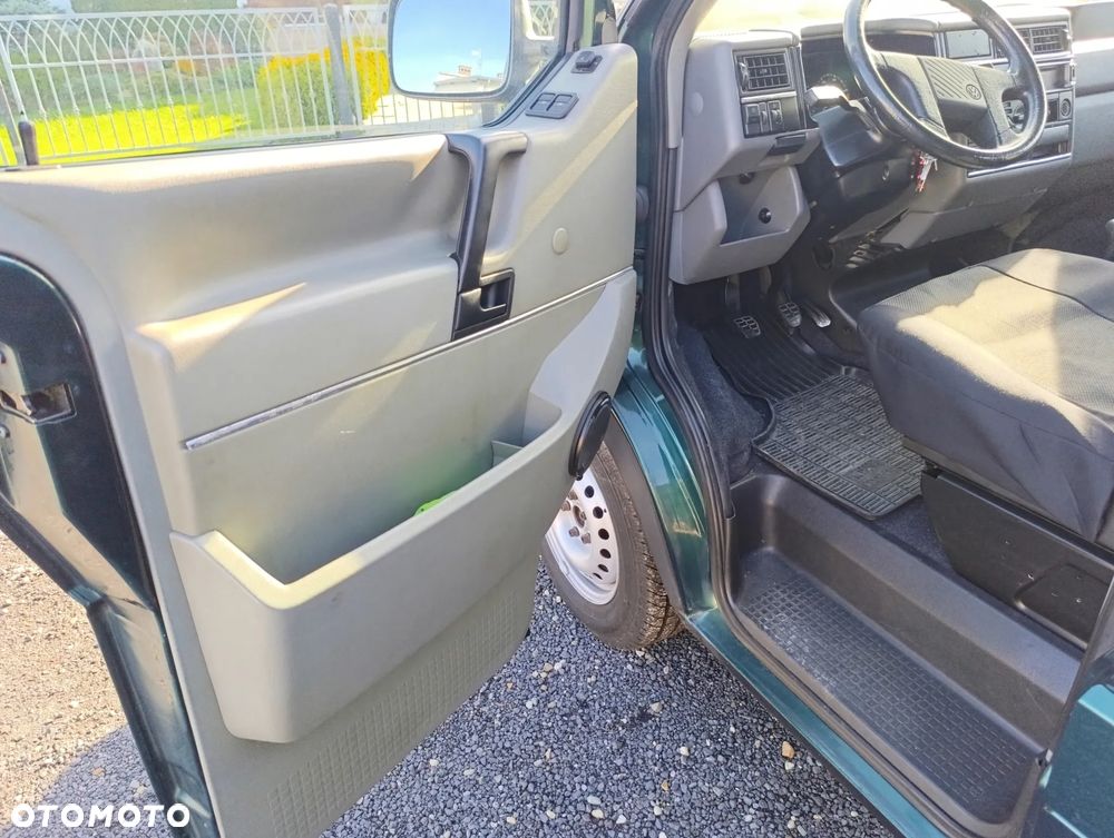 Volkswagen Transporter - 17