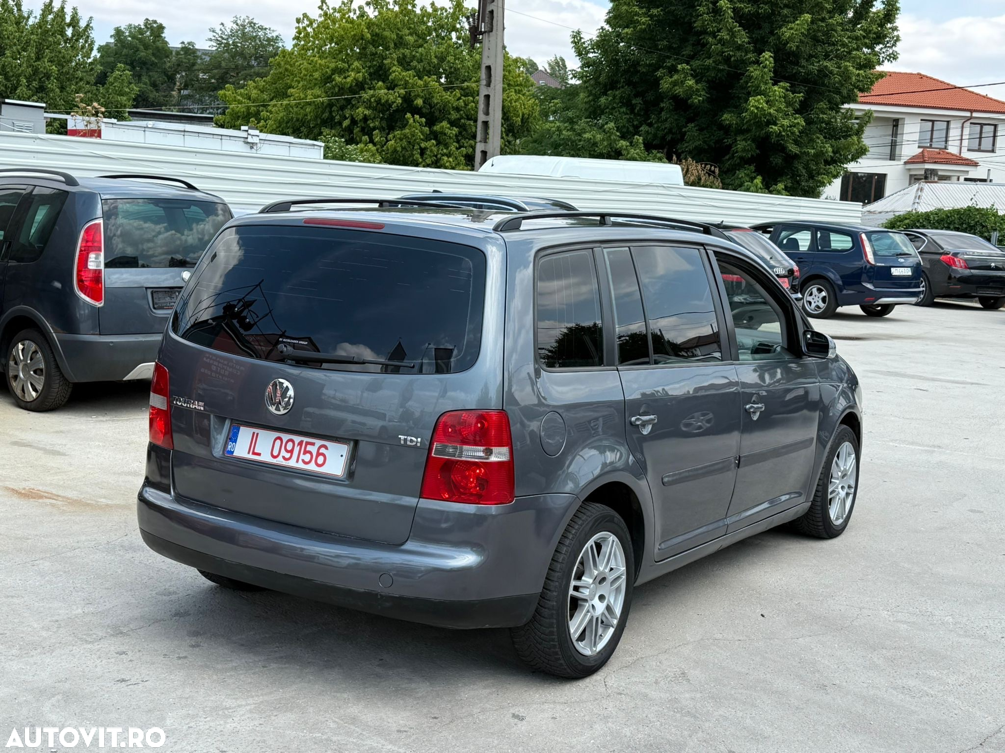 Volkswagen Touran 1.9 TDI - 4