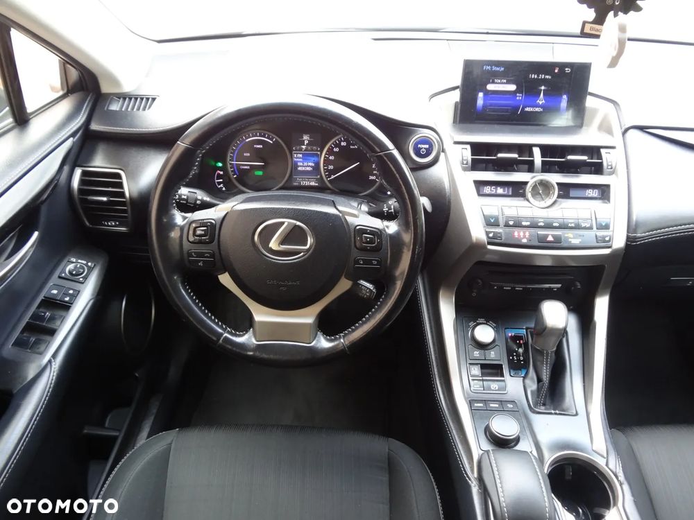 Lexus NX 300h Elite AWD - 18