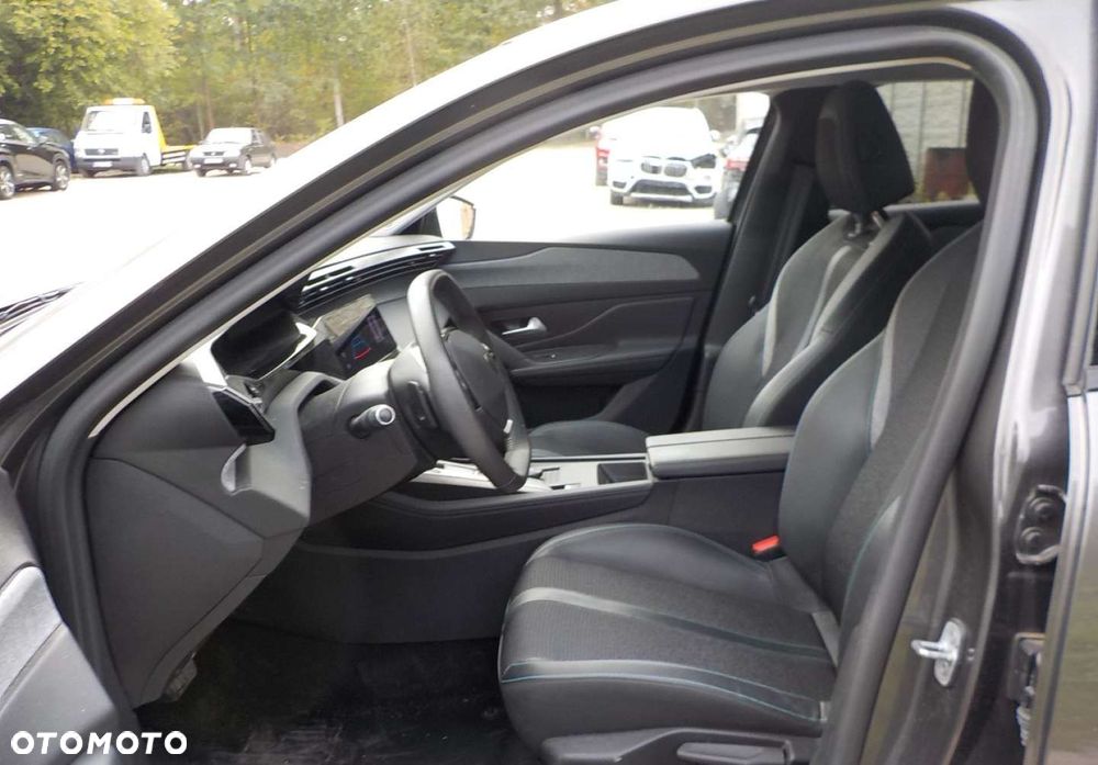 Peugeot 308 - 22