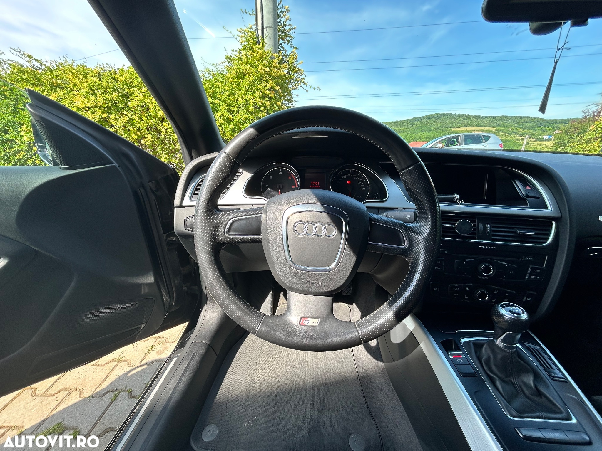 Audi A5 Cabrio 2.0 TDI - 10