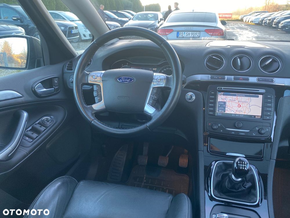 Ford S-Max 2.0 TDCi DPF Titanium X - 34