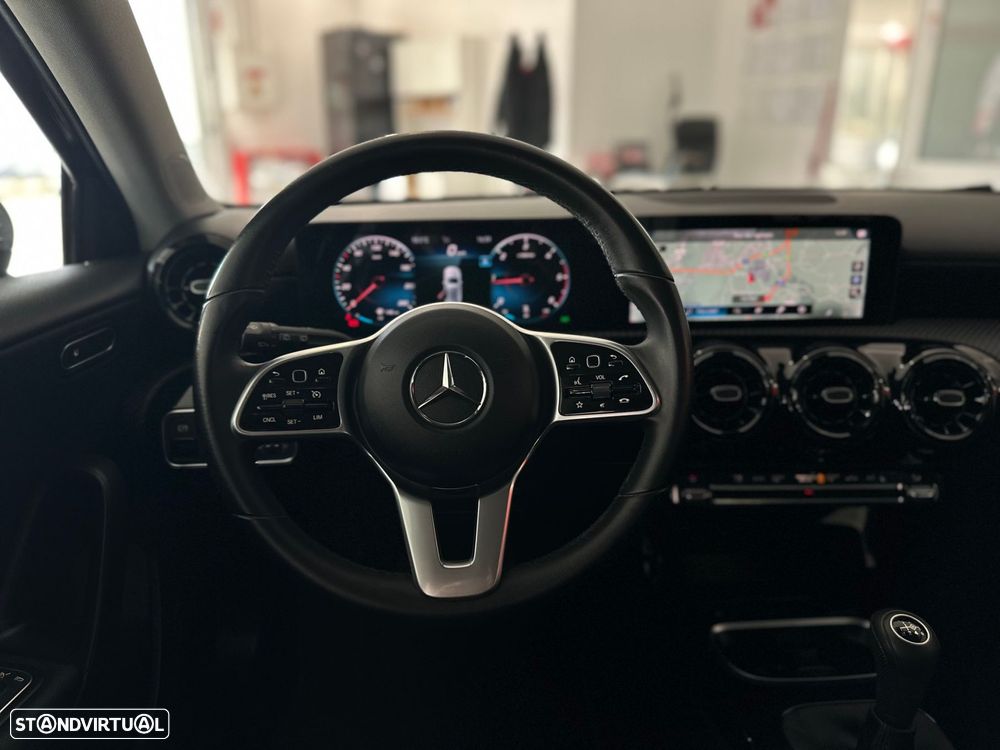 Mercedes-Benz A 180 d Style Plus - 30