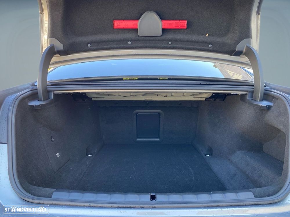 BMW i7 xDrive60 Pack Desportivo M — fotografia 24
