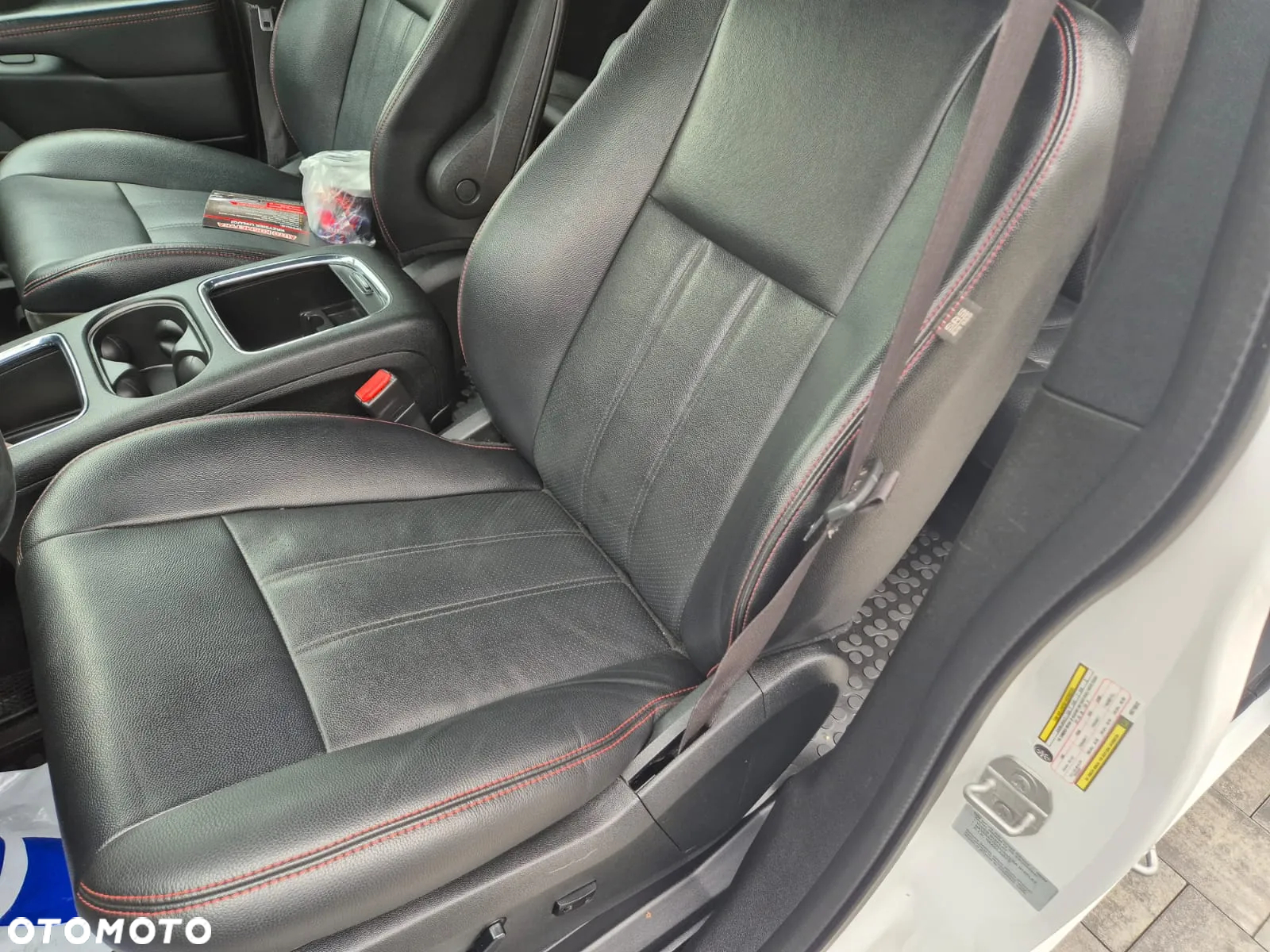 Dodge Grand Caravan 3.6 R/T - 14