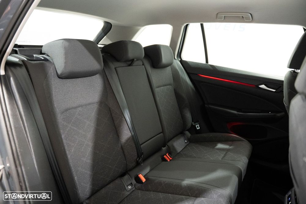 VW Golf Variant 1.0 eTSI Life DSG - 30