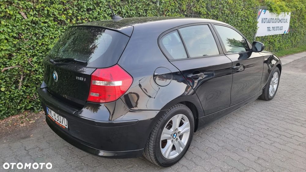 BMW Seria 1 118i - 25
