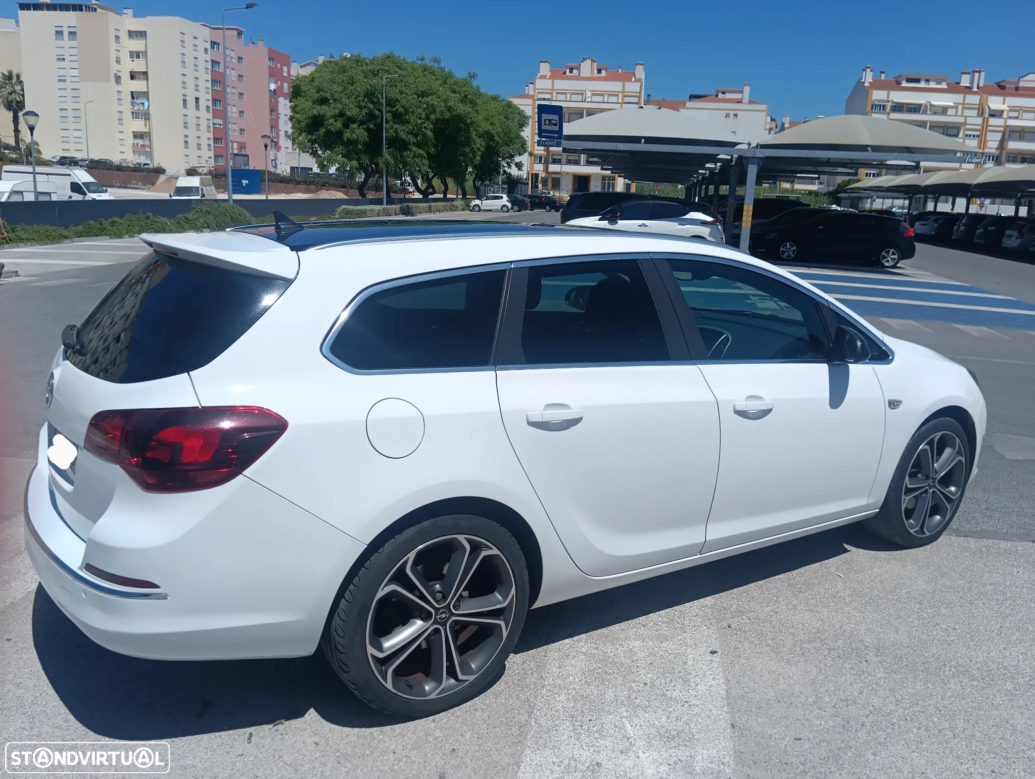 Opel Astra Sports Tourer 2.0 CDTi Cosmo S/S J19 - 18