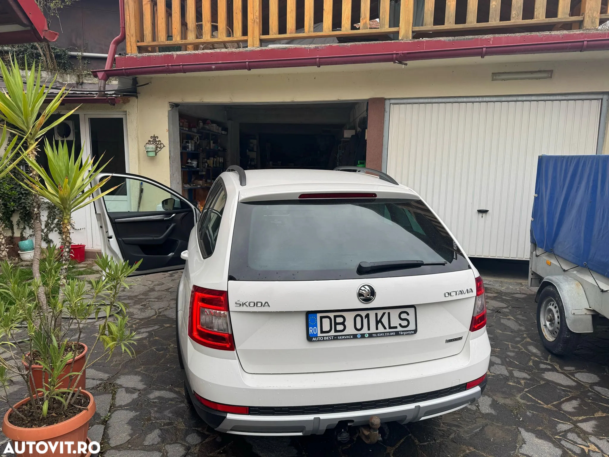 Skoda Octavia 2.0 TDI 4x4 DSG Scout - 3