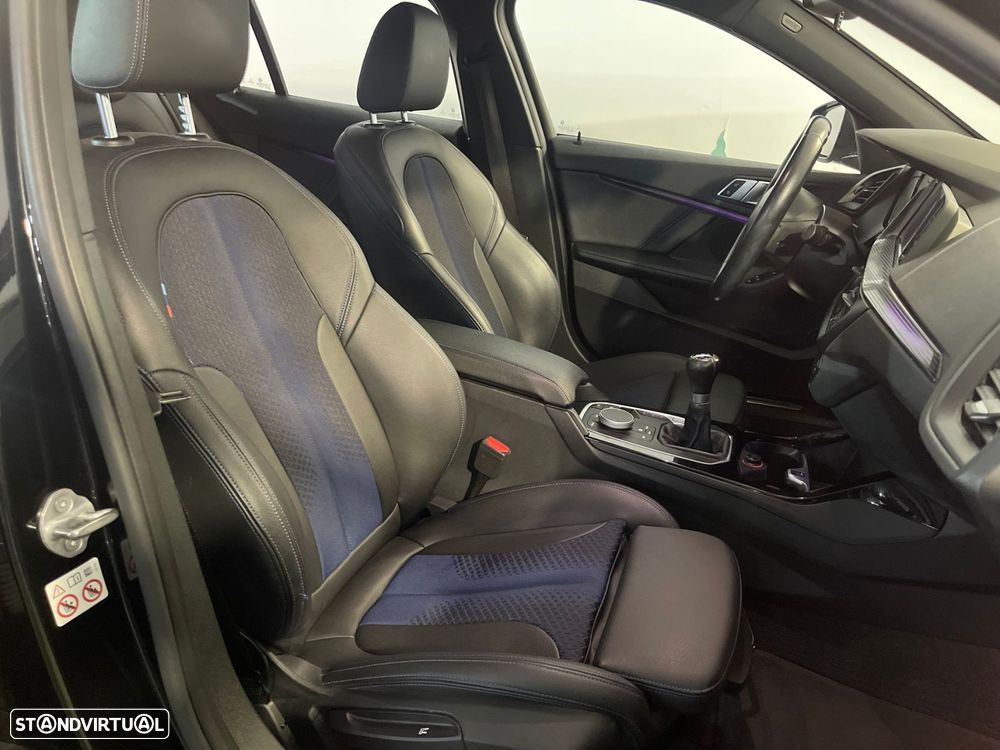 BMW 116 d Pack Desportivo M - 14