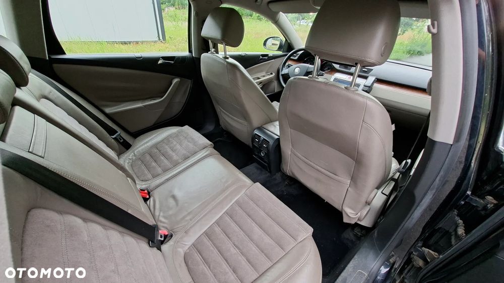 Volkswagen Passat 2.0 TDI Comfortline DSG - 13