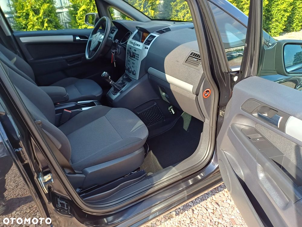 Opel Zafira 1.8 Family - 8