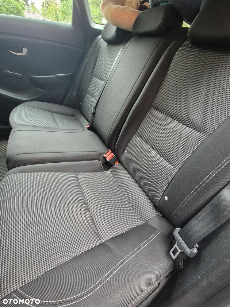 Hyundai i30 1.4 Classic + - 23