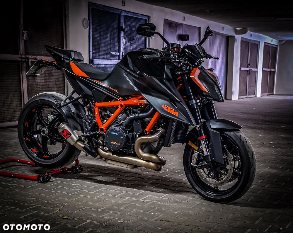 KTM Super Duke - 1
