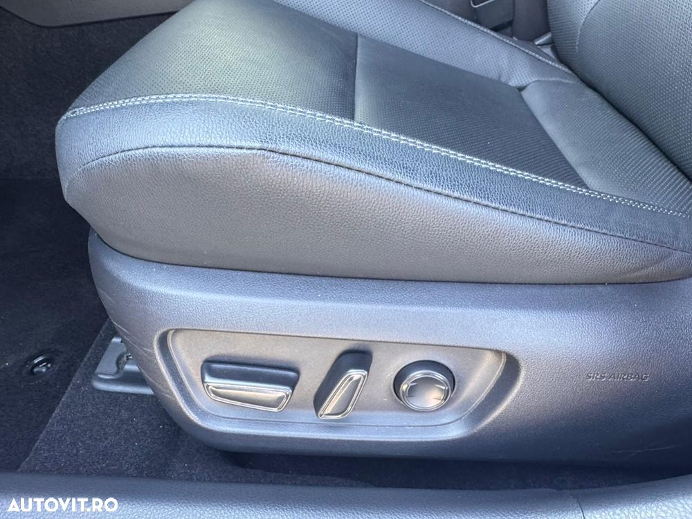 Toyota Camry 2.5 Exclusive - 14