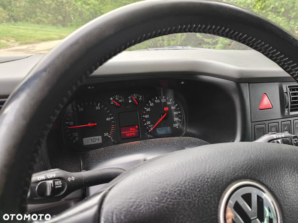 Volkswagen Multivan - 20