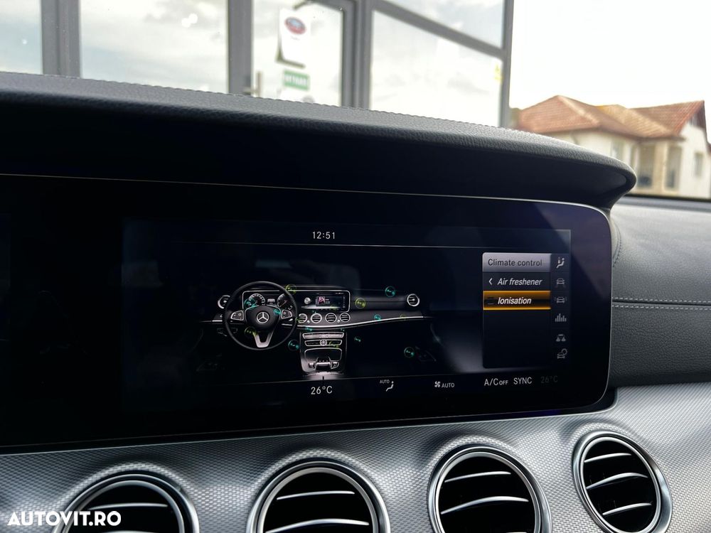 Mercedes-Benz E - 38