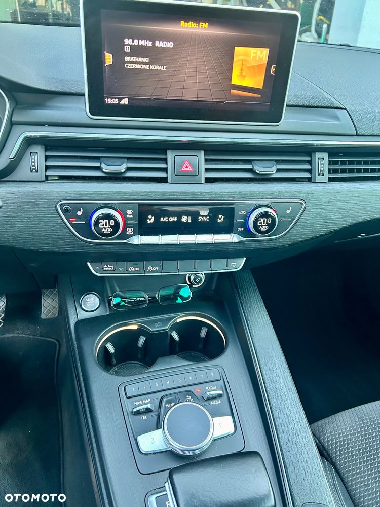 Audi A4 Limousine - 19