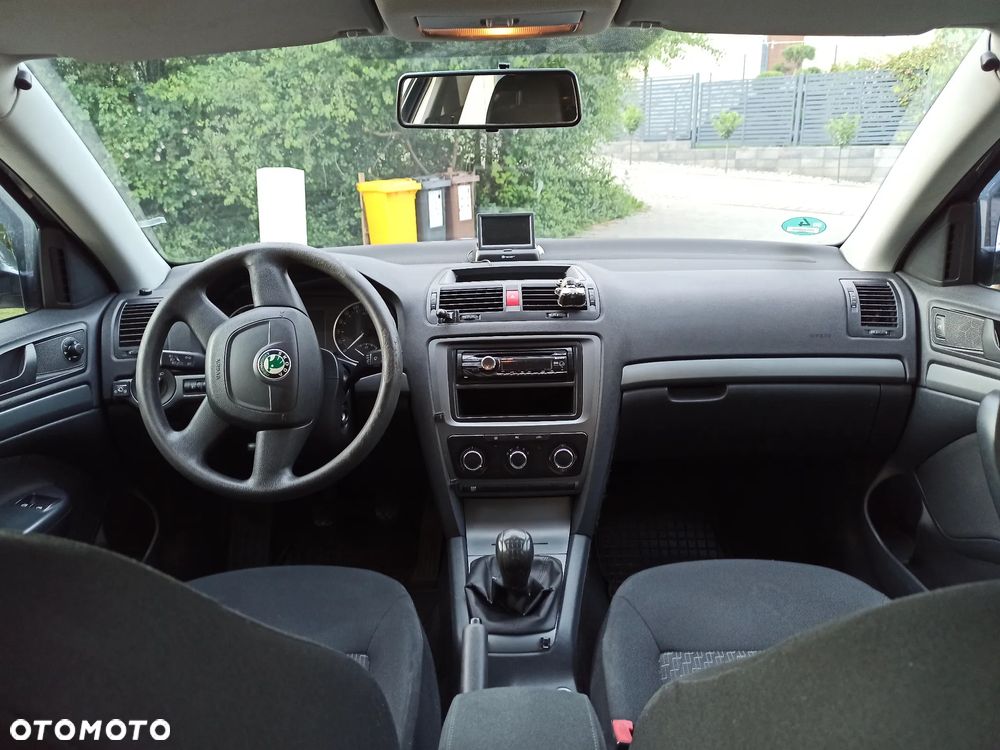Skoda Octavia 1.6 - 18