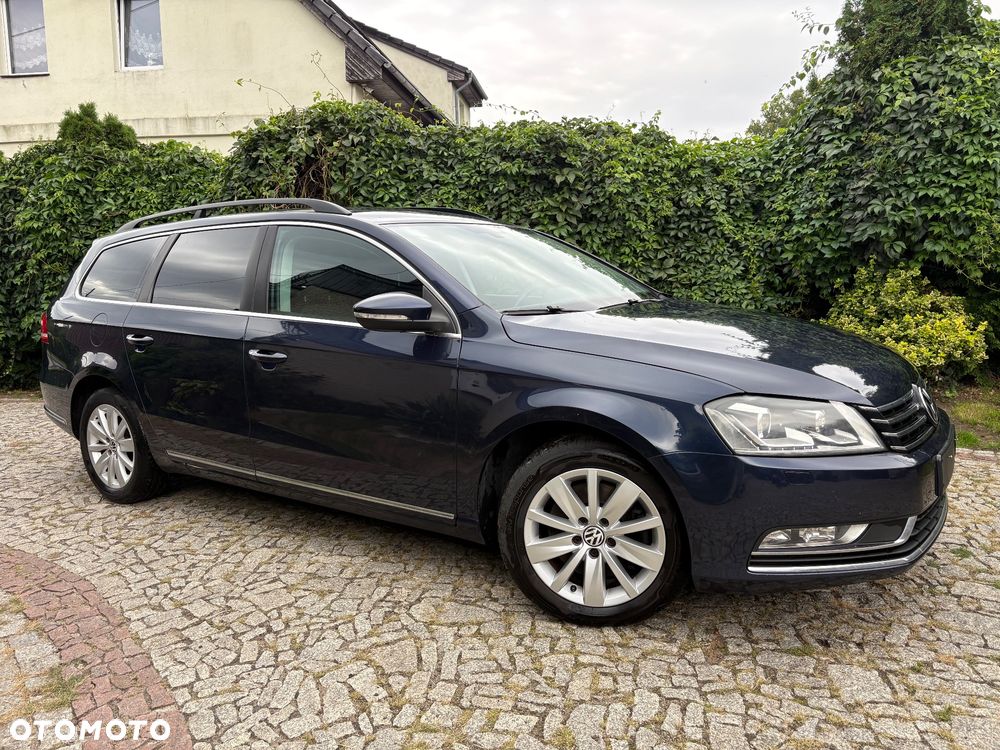 Volkswagen Passat 2.0 TDI Highline - 13
