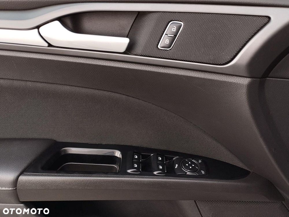 Ford Mondeo - 11
