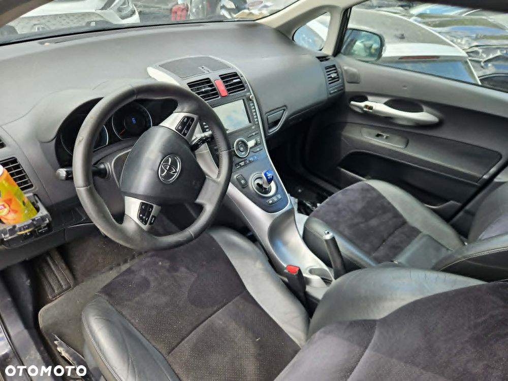 Toyota Auris 1.8 HSD Luna - 5