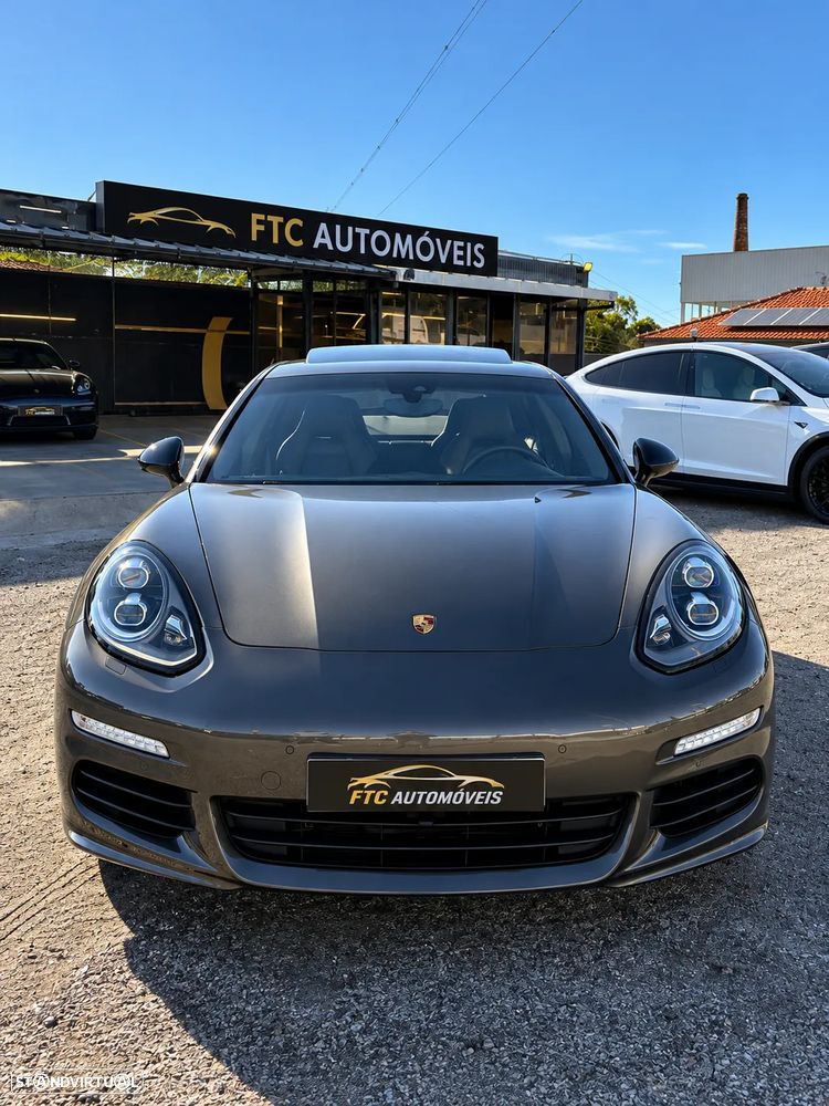 Porsche Panamera 3.0 V6 - 3