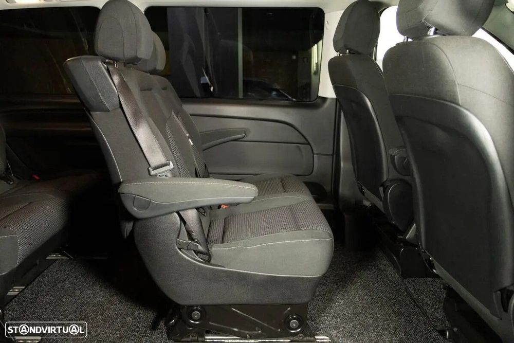 Mercedes-Benz EQV 300 - 35