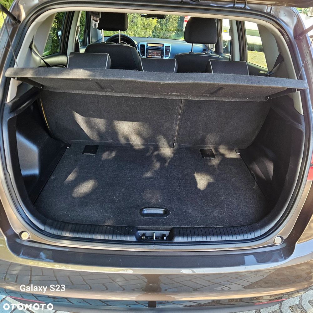 Kia Venga 1.4 CVVT Attract - 22