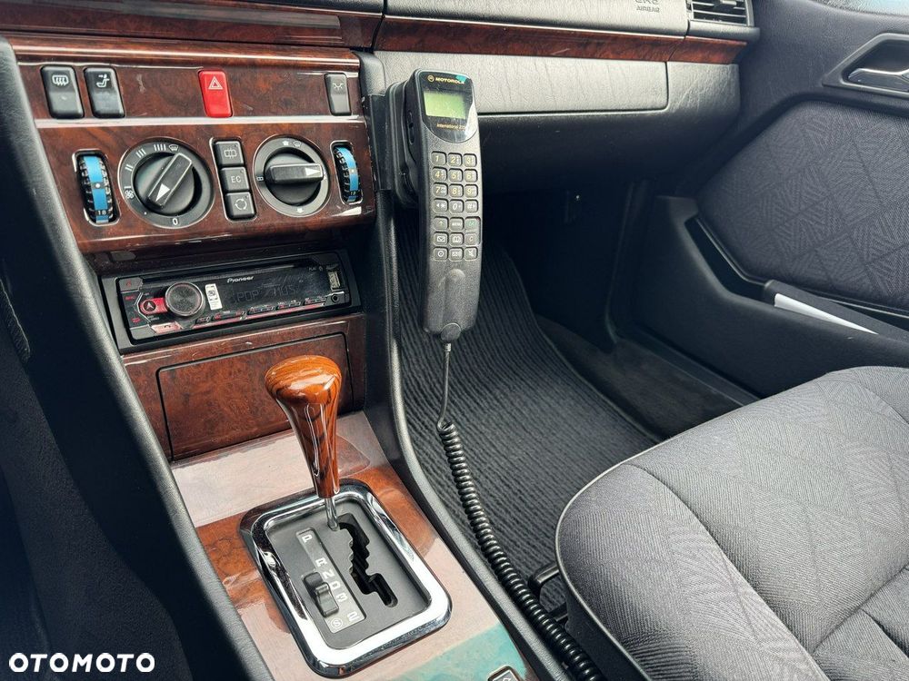 Mercedes-Benz Klasa E - 14