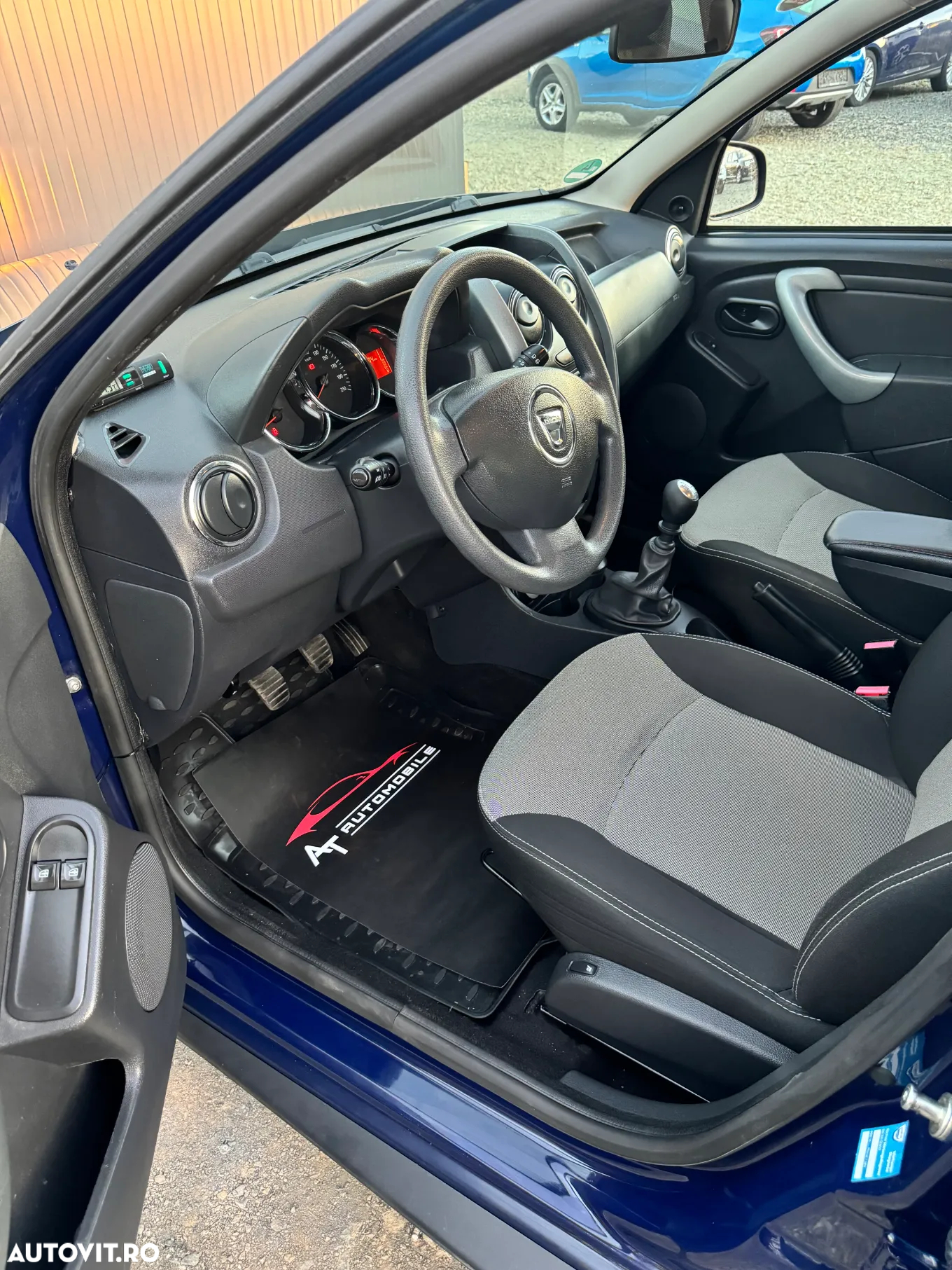 Dacia Duster 1.5 dCi 4x4 Laureate - 7
