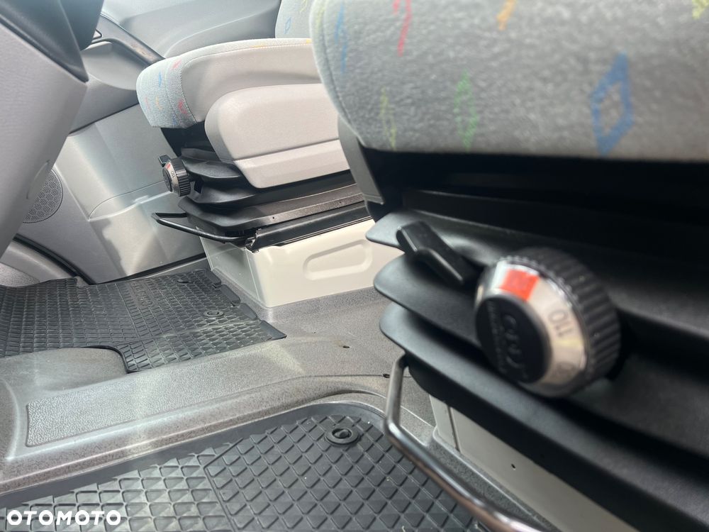 Volkswagen Crafter - 17