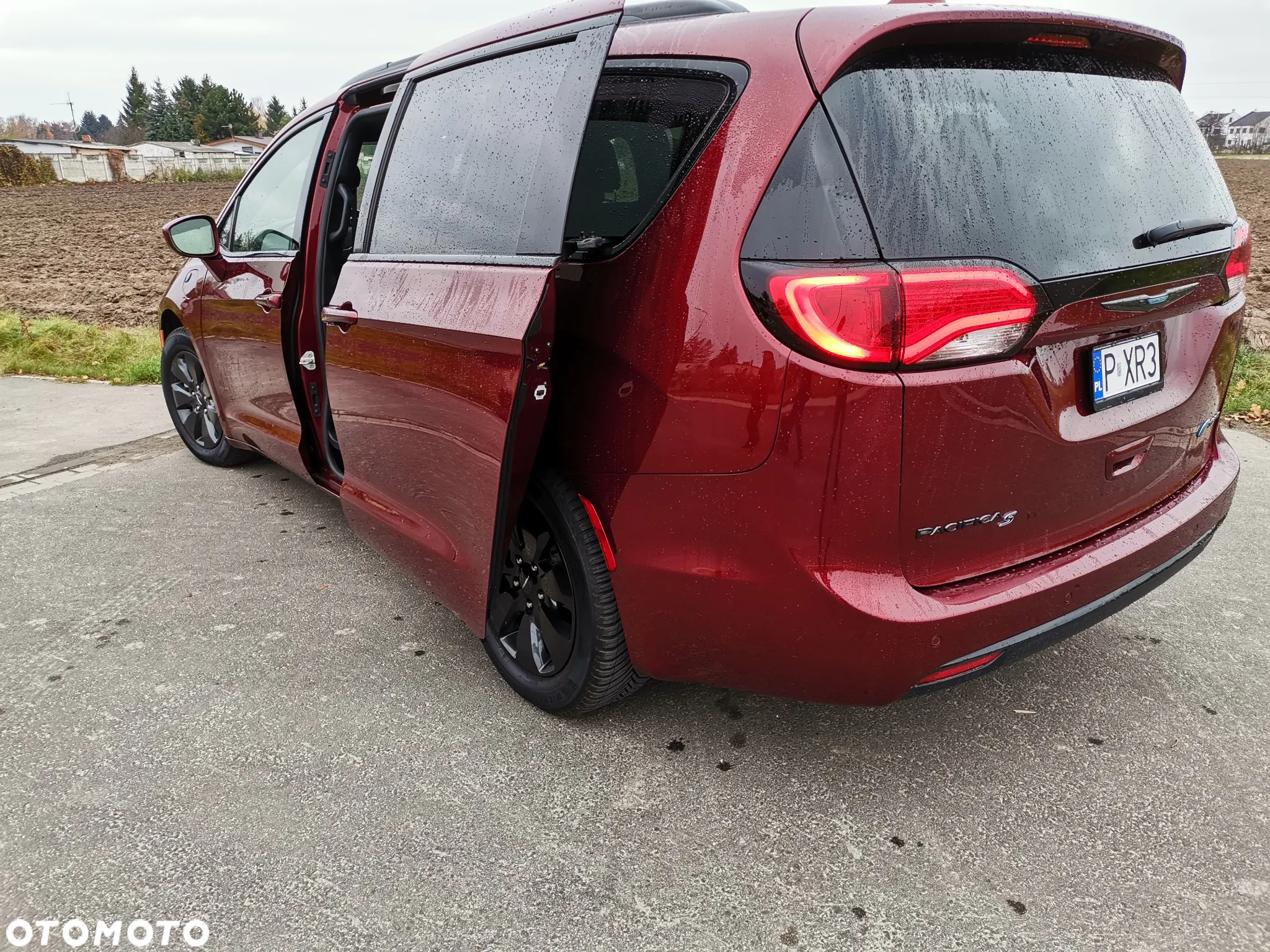 Chrysler Pacifica - 21