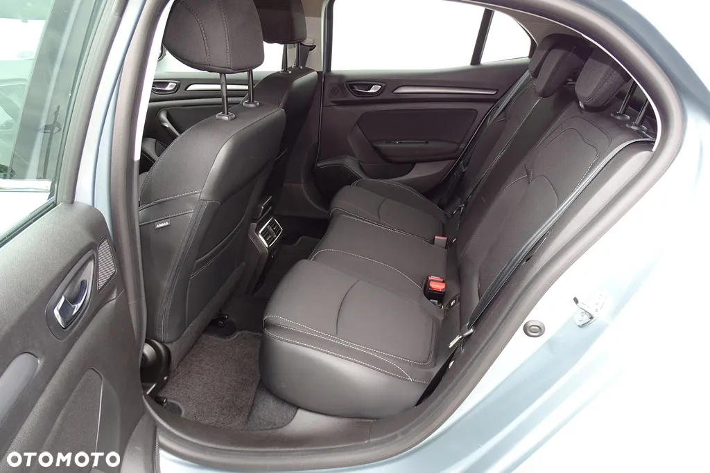 Renault Megane ENERGY TCe 140 EDC LIMITED - 19