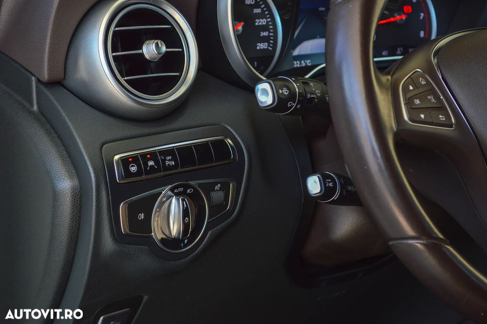 Mercedes-Benz GLC 250 4MATIC 9G-TRONIC Exclusive - 9