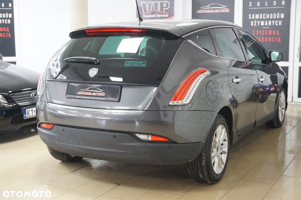 Lancia Delta 2.0 MJ Gold - 4