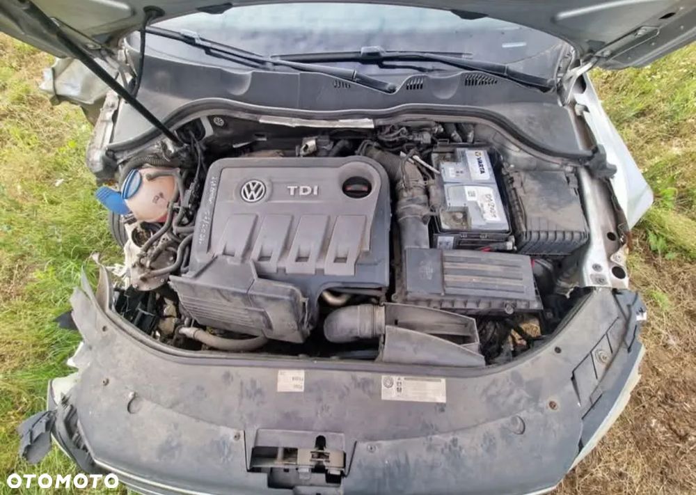 Volkswagen Passat 2.0 TDI Comfortline DSG - 6